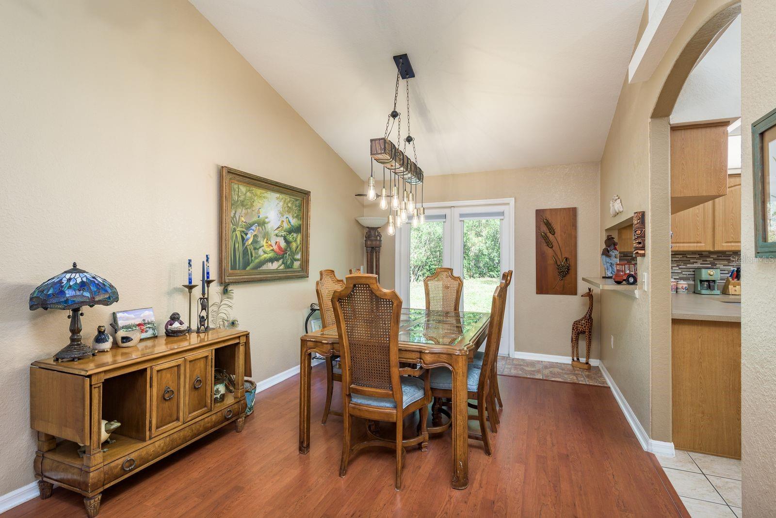Image 12 of 32 For 7182 Griffin Road