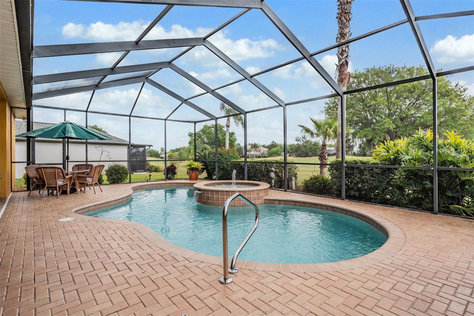 Listing photo id 8 for 13514 Thoroughbred Drive