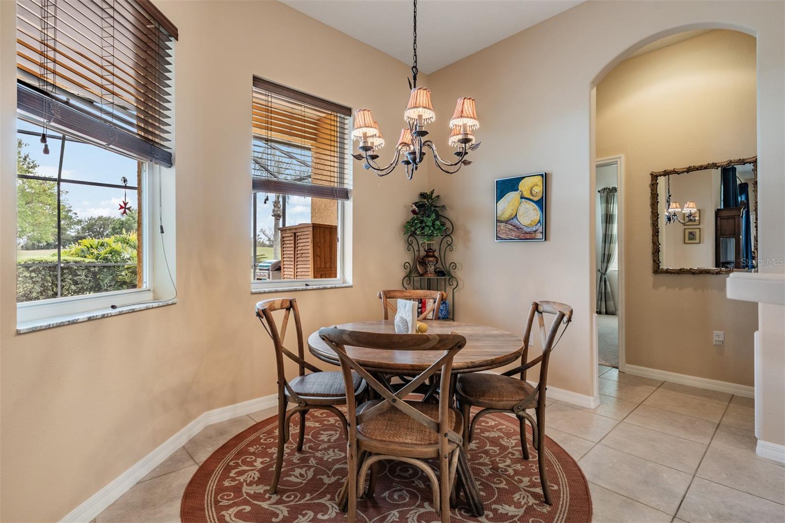 Listing photo id 17 for 13514 Thoroughbred Drive