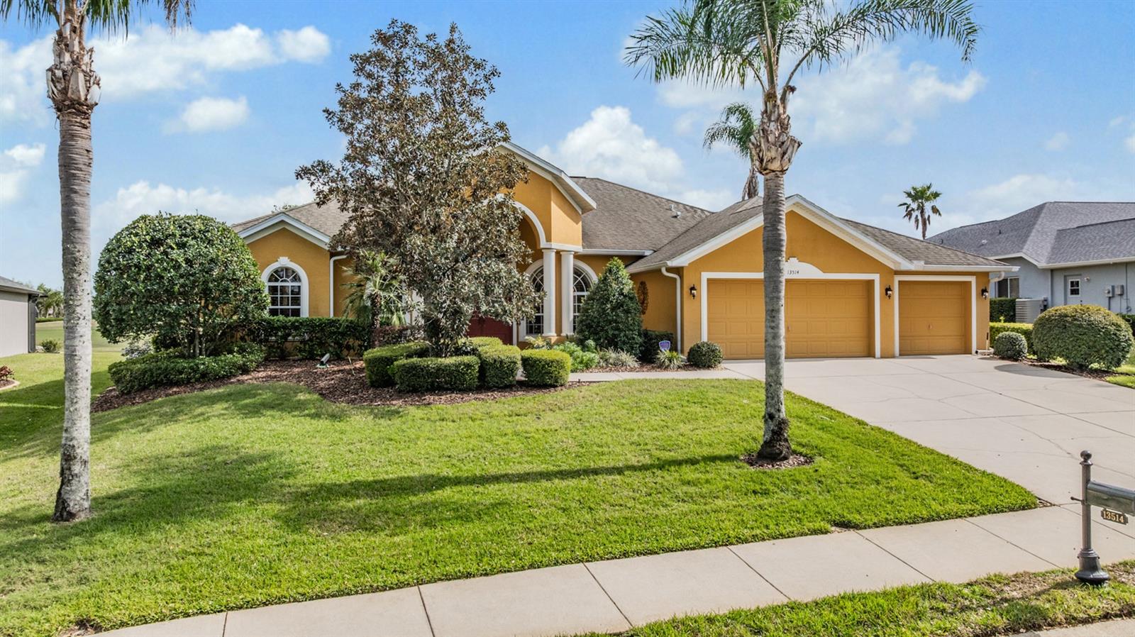 Listing photo id 24 for 13514 Thoroughbred Drive