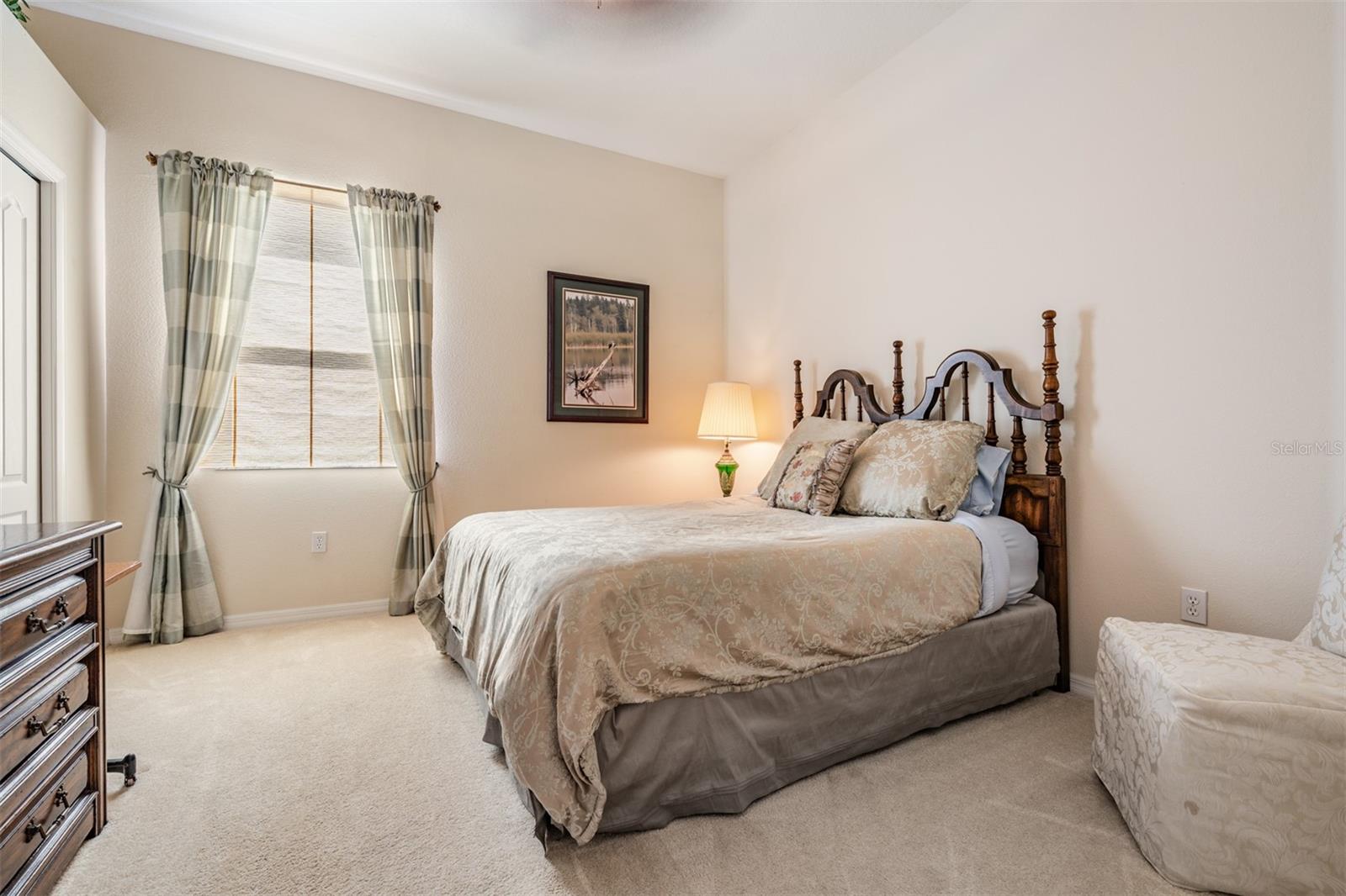 Listing photo id 31 for 13514 Thoroughbred Drive