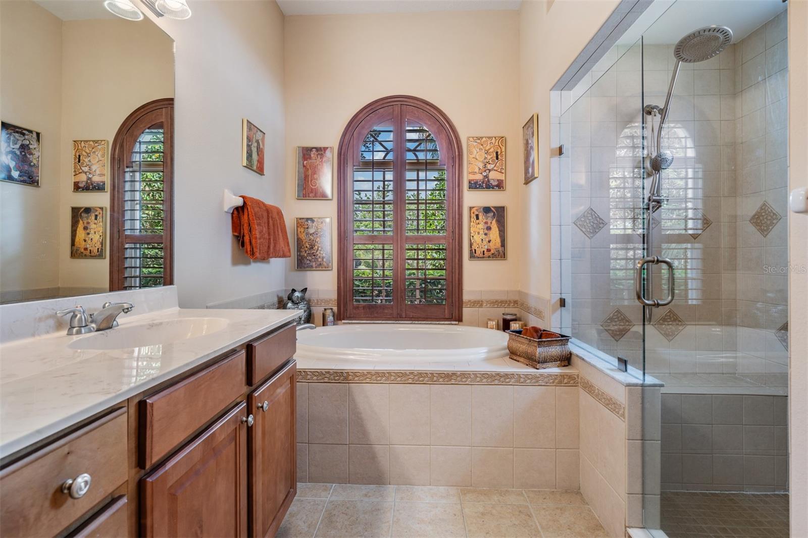 Listing photo id 36 for 13514 Thoroughbred Drive