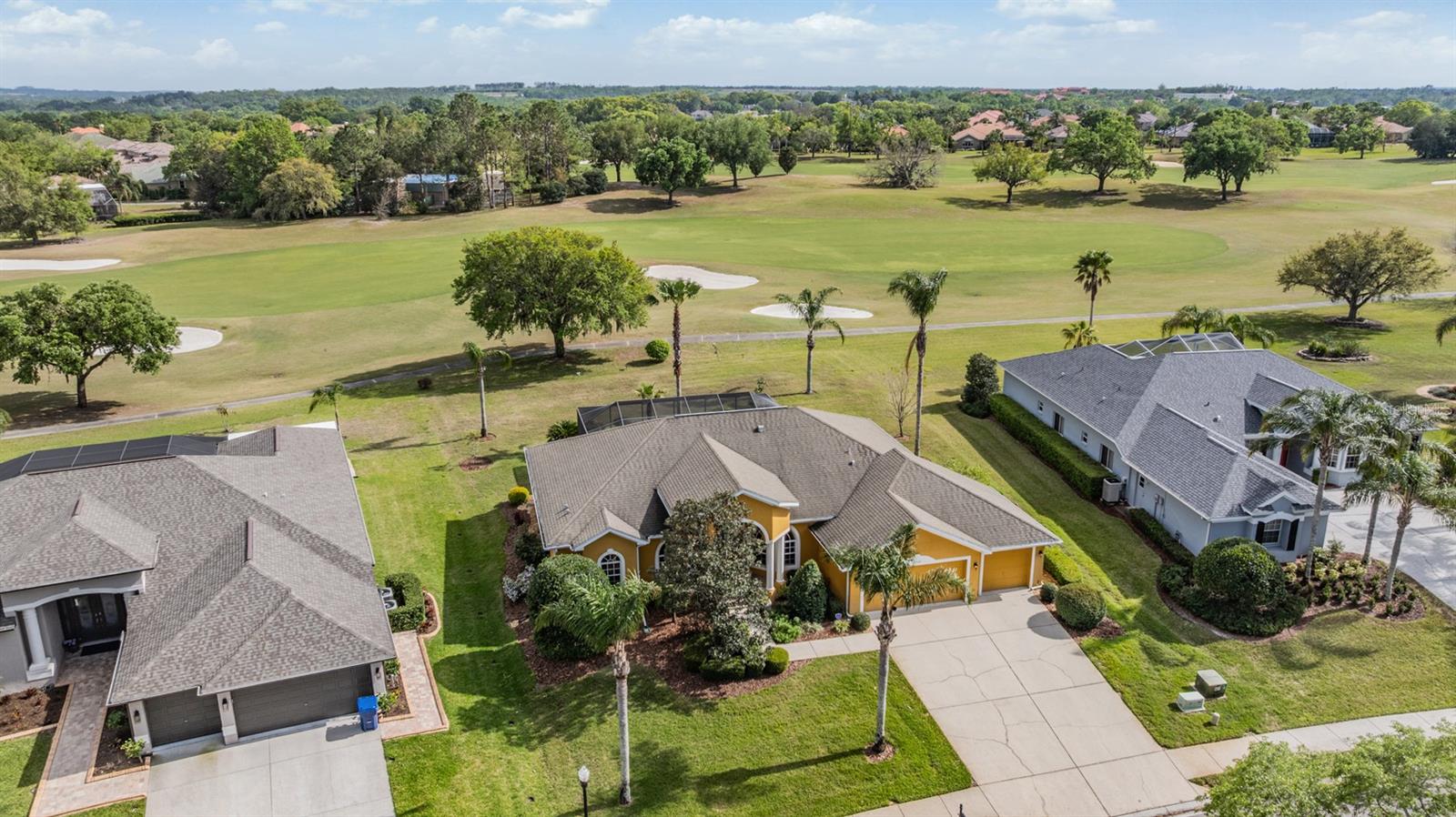 Listing photo id 40 for 13514 Thoroughbred Drive