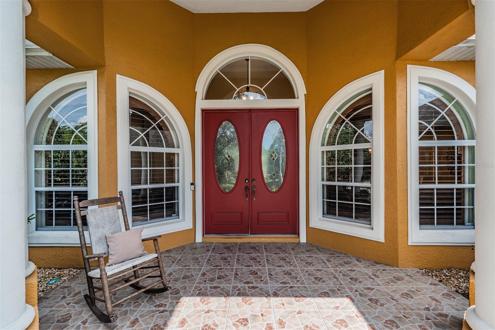 Listing photo id 5 for 13514 Thoroughbred Drive