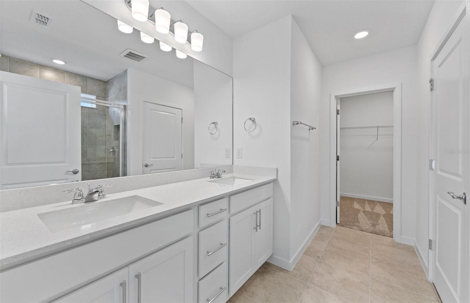 Image 8 of 21 For 9767 Crescent Moon Drive