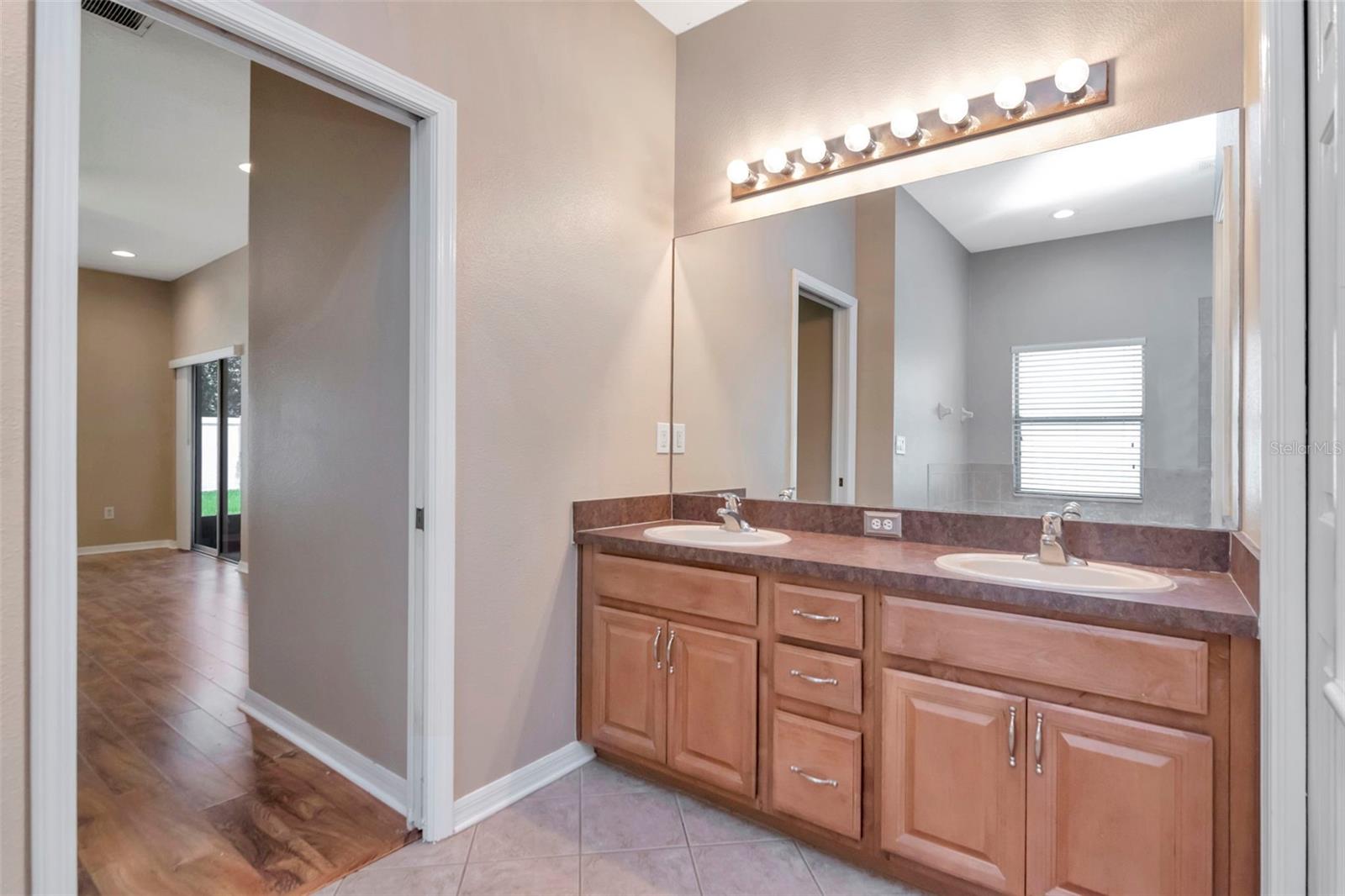 Image 41 of 50 For 9613 Jasmine Brook Creek