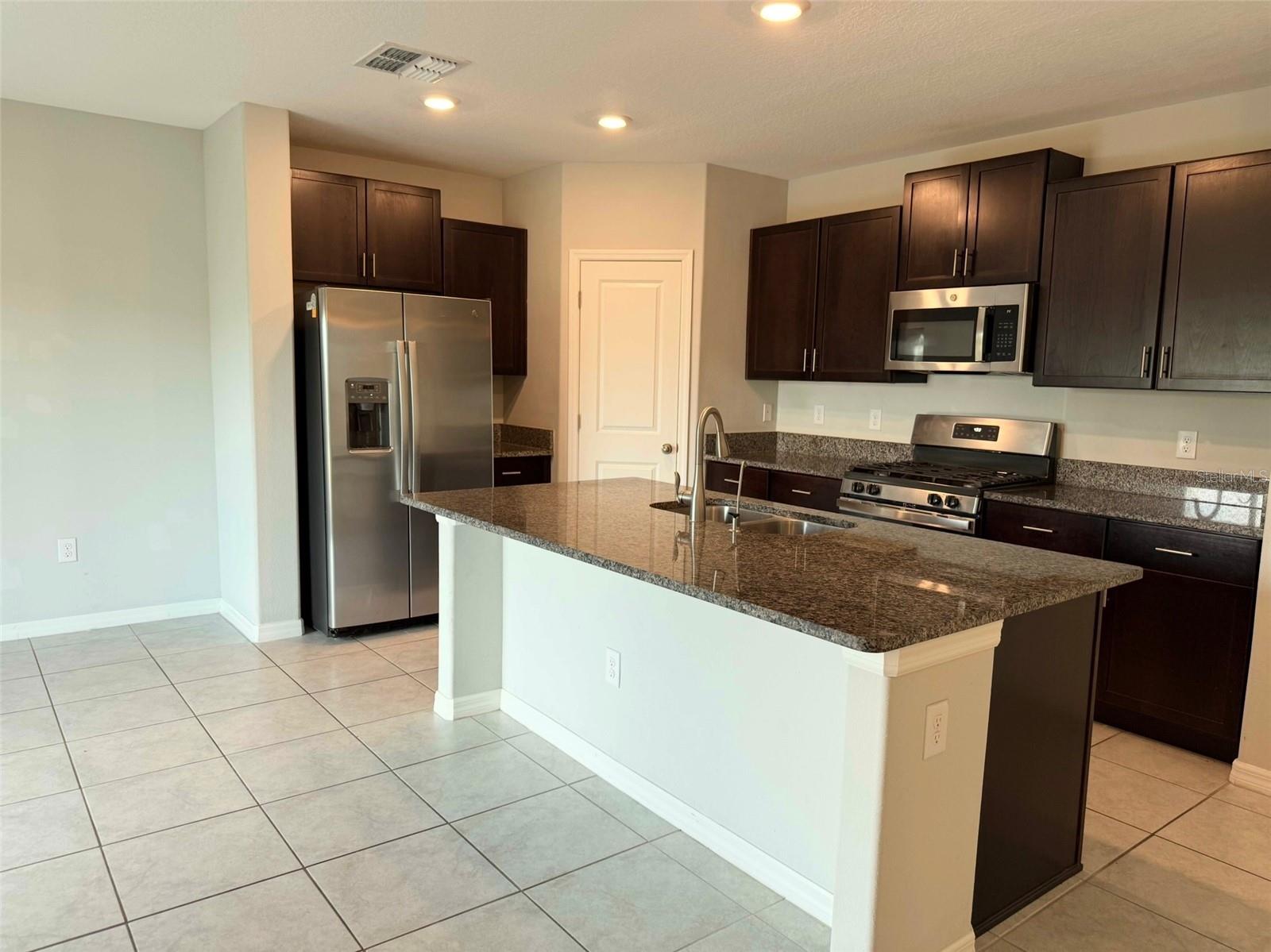 Image 2 of 17 For 14402 Touch Gold Lane