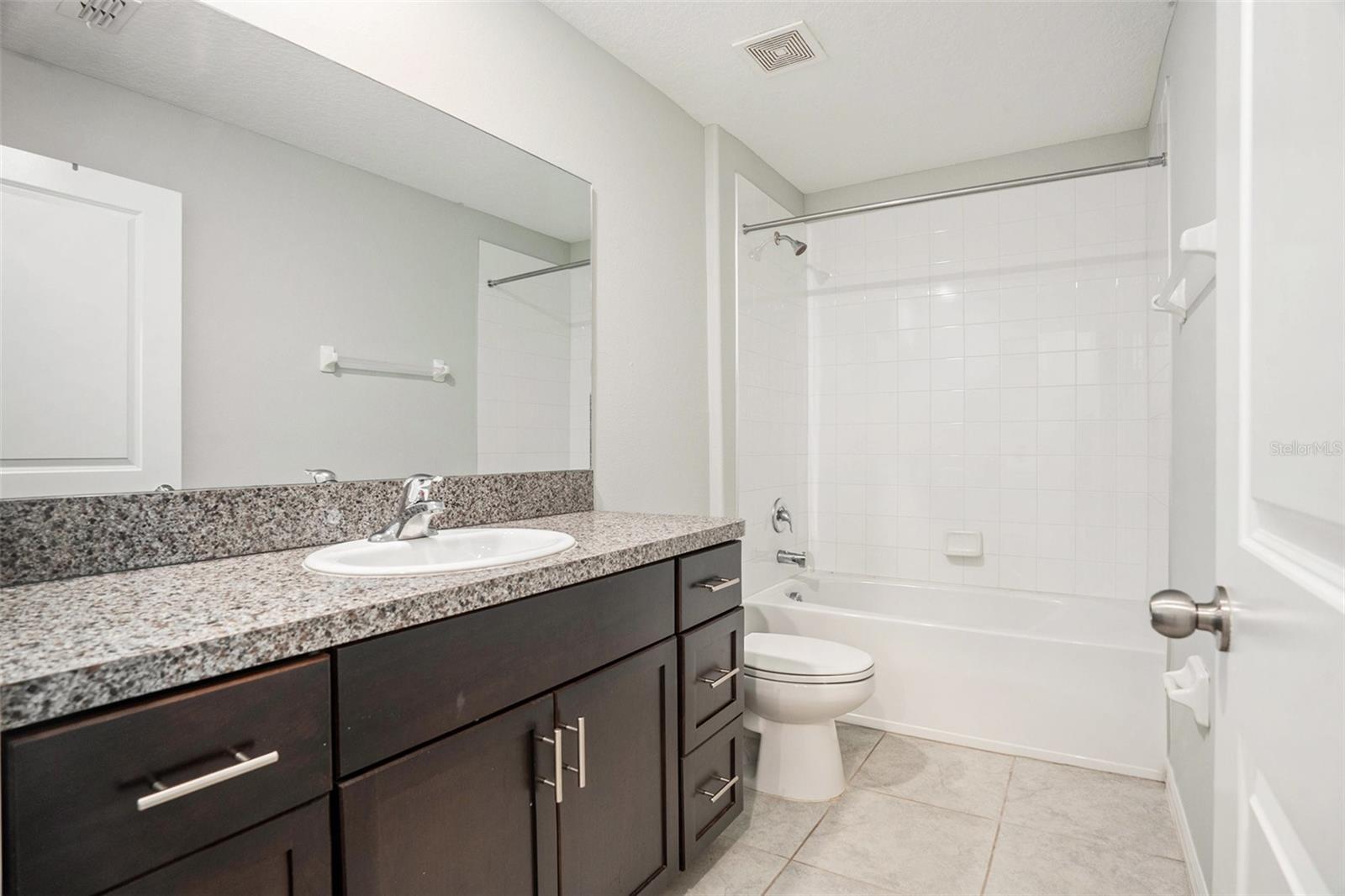 Image 21 of 24 For 14402 Touch Gold Lane