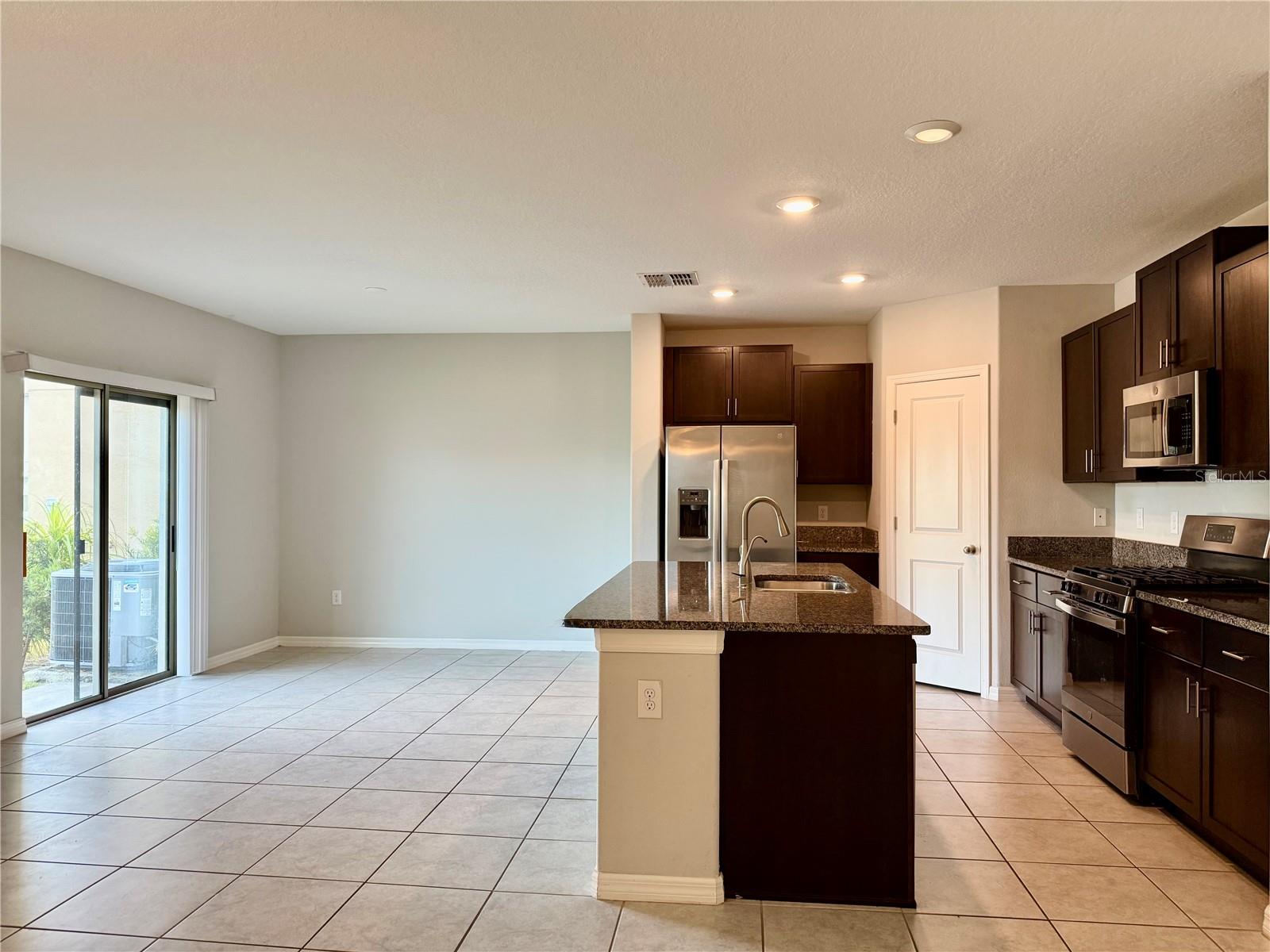 Image 3 of 17 For 14402 Touch Gold Lane
