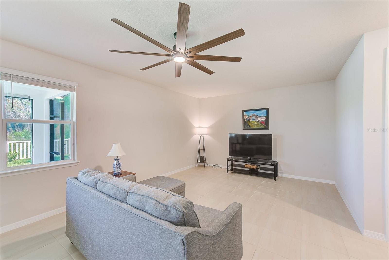 Image 19 of 61 For 11086 Sundrift Drive