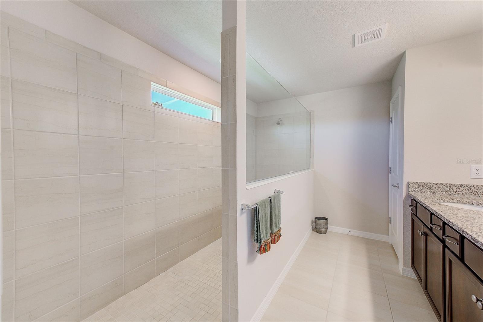 Image 31 of 61 For 11086 Sundrift Drive