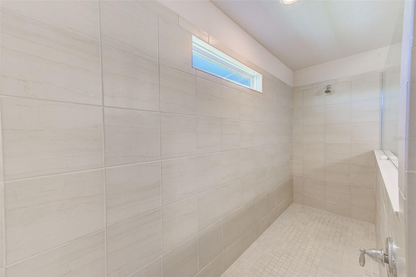 Image 32 of 61 For 11086 Sundrift Drive