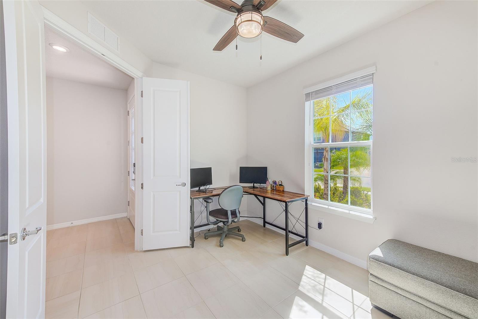 Image 7 of 61 For 11086 Sundrift Drive