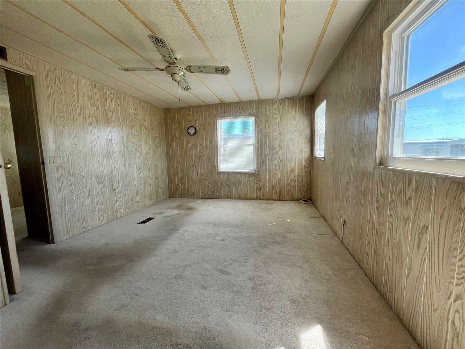 Image 11 of 28 For 173 Hickory Gate Drive