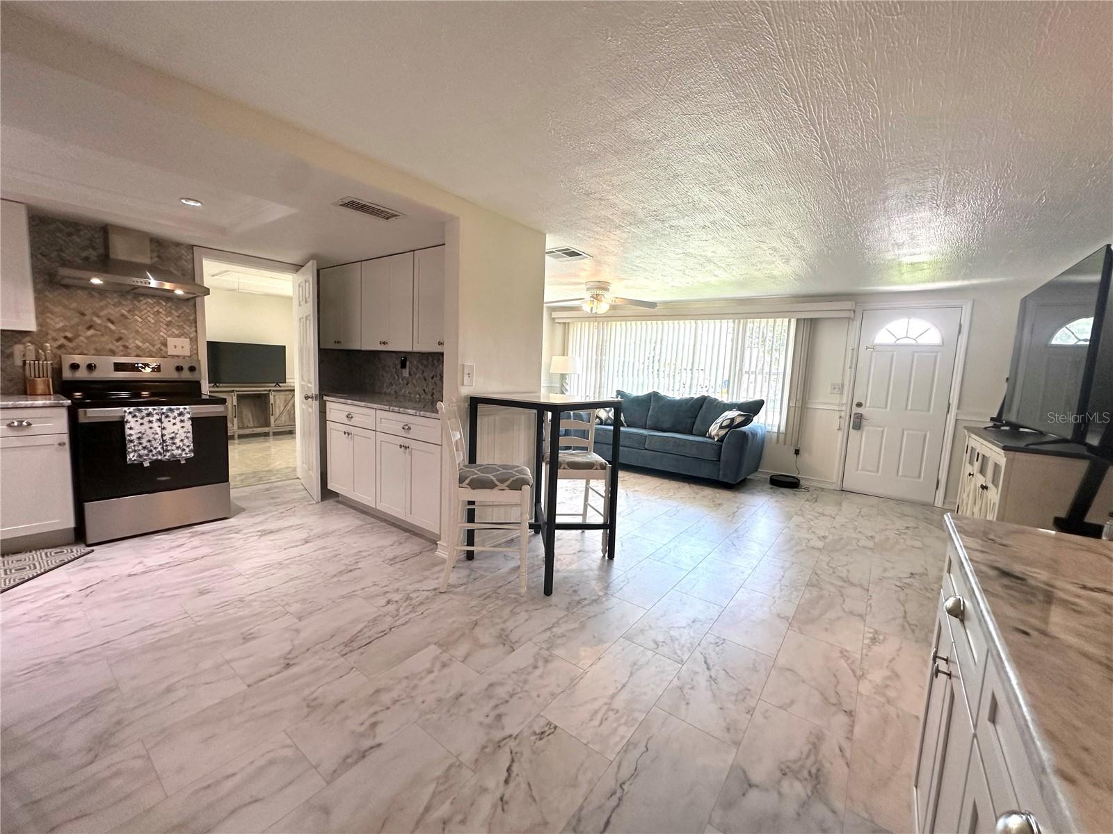 Image 10 of 40 For 3217 Rock Valley Drive