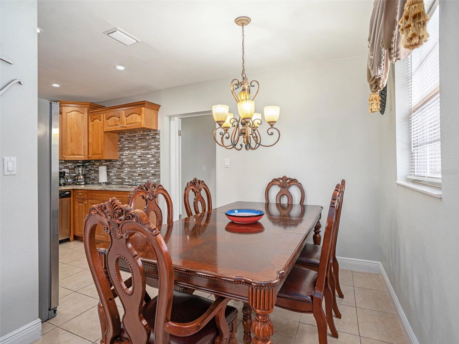 Image 8 of 27 For 8210 Marigold Avenue