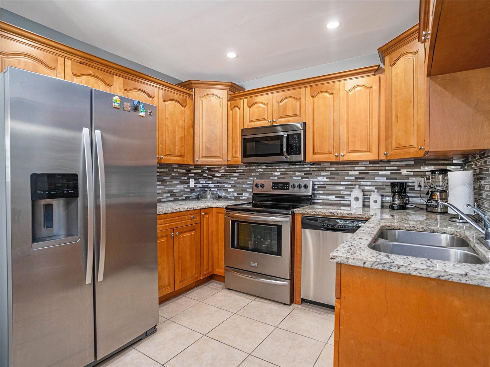 Image 9 of 27 For 8210 Marigold Avenue