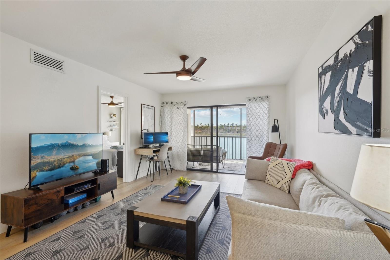 Image 5 of 38 For 6277 Bahia Del Mar Boulevard 210