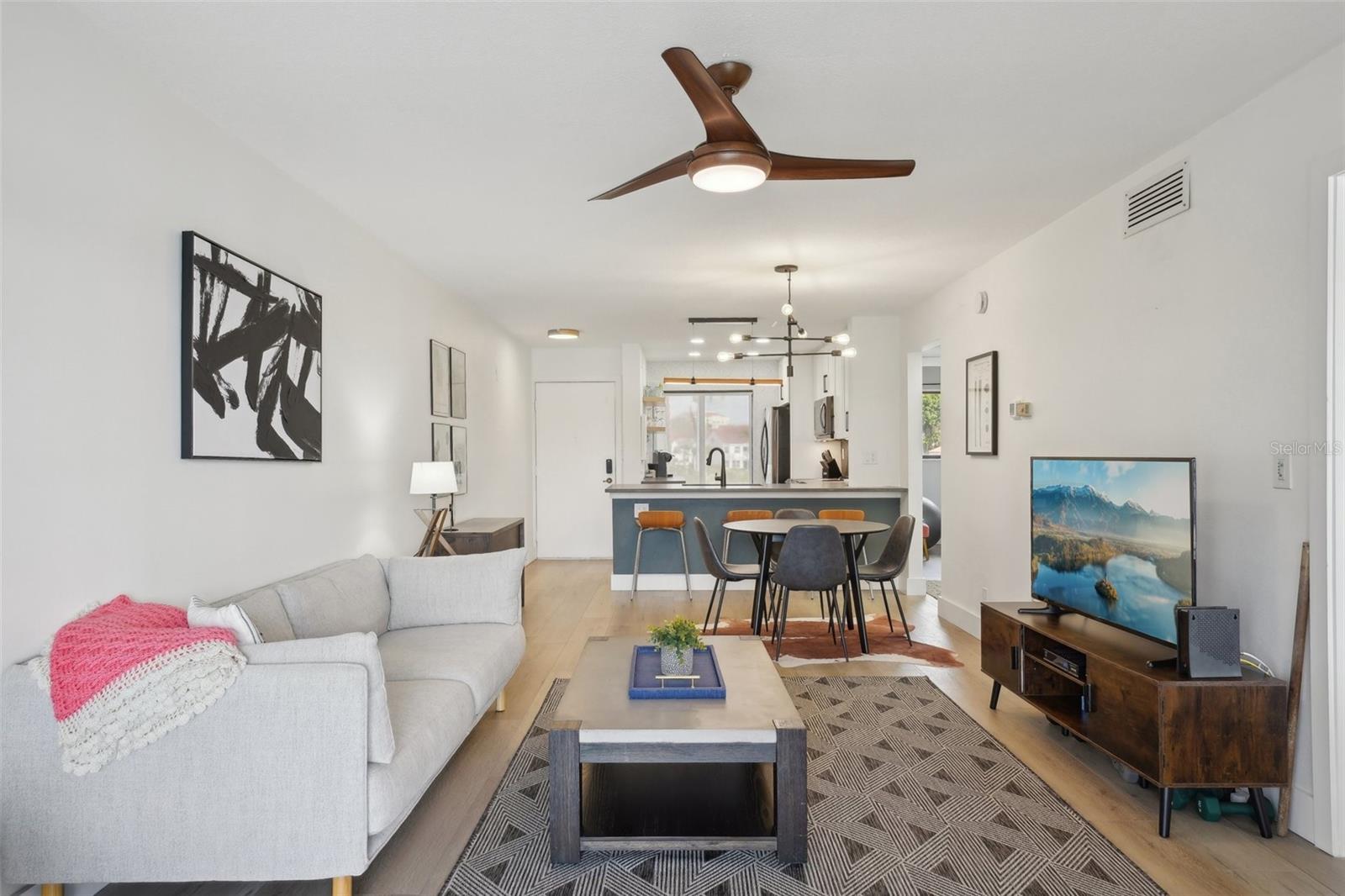 Image 7 of 38 For 6277 Bahia Del Mar Boulevard 210