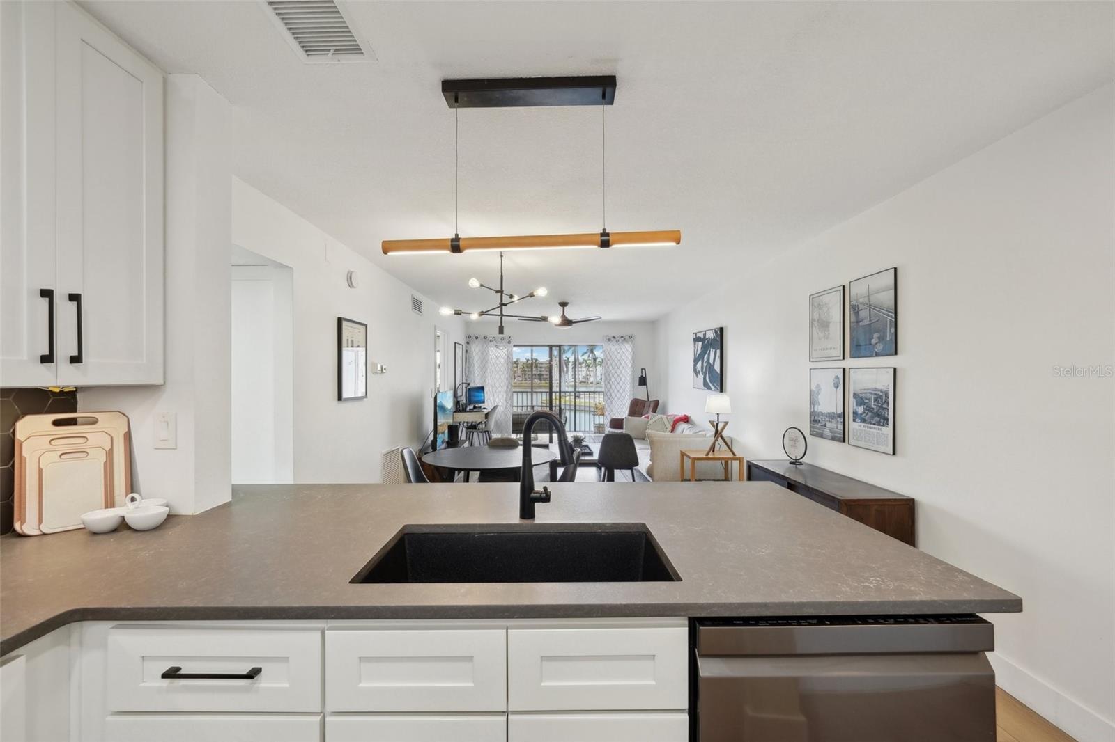 Image 9 of 38 For 6277 Bahia Del Mar Boulevard 210