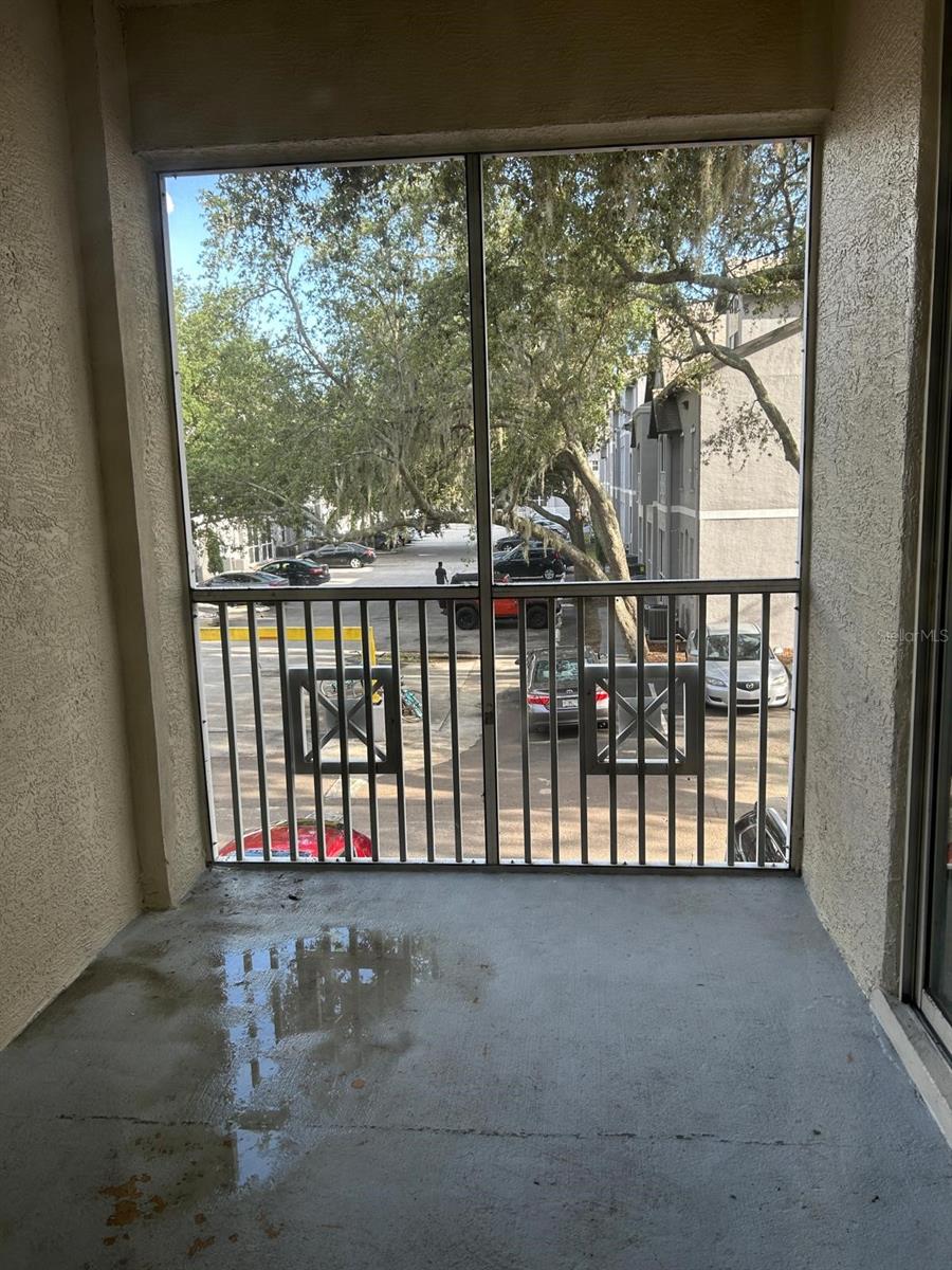Image 16 of 33 For 5041 Sunridge Palms Drive 201