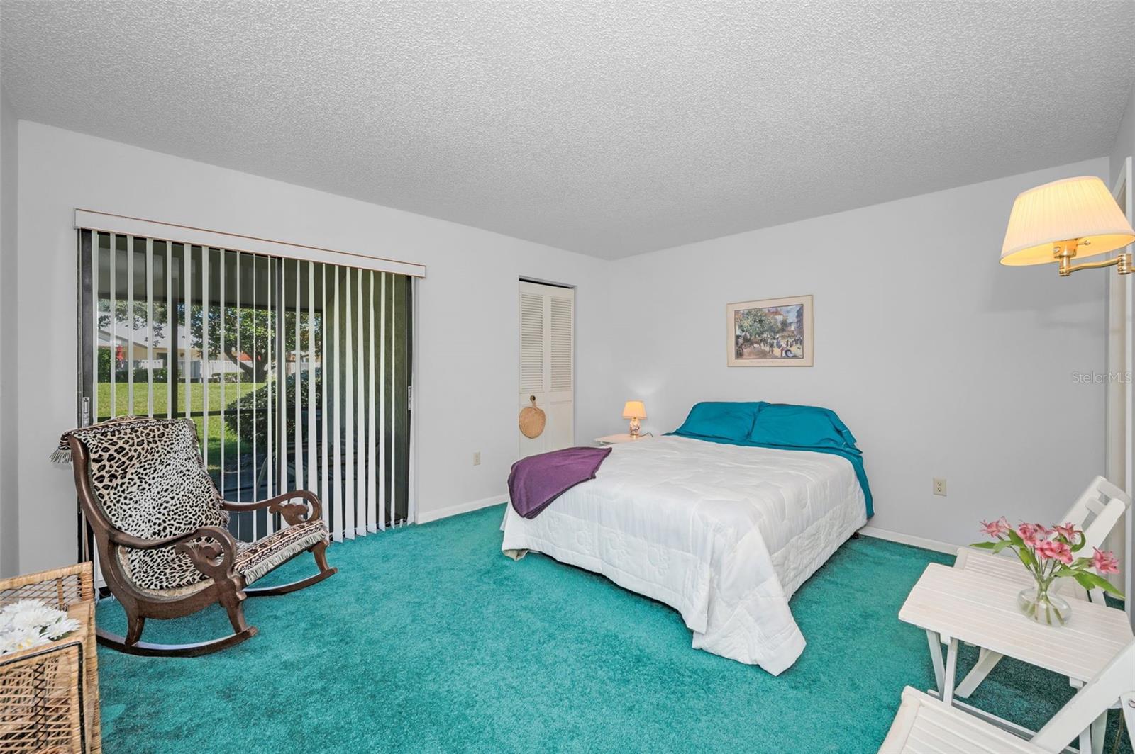 Listing photo id 17 for 1333 Shady Pine Way F