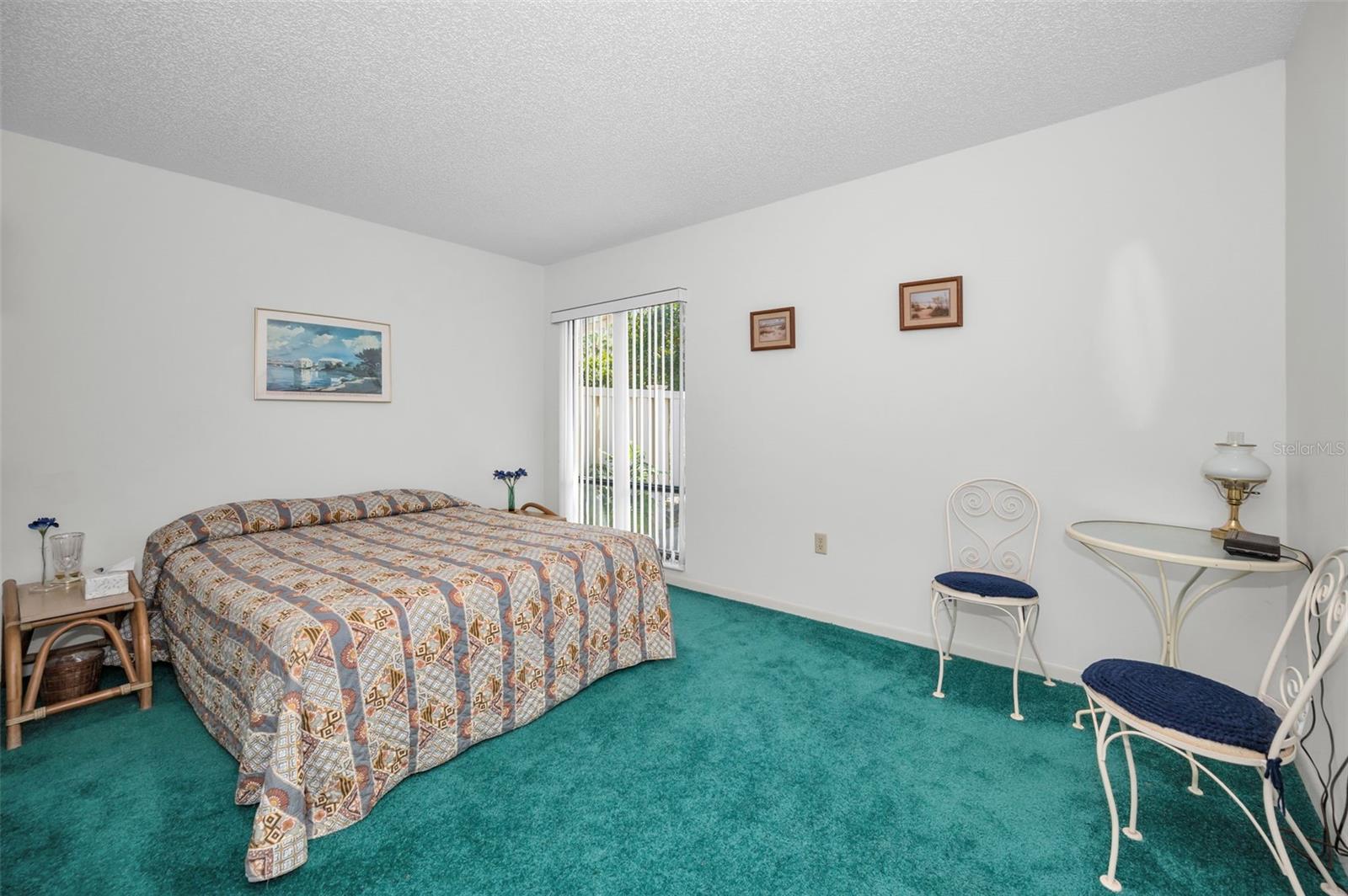 Listing photo id 22 for 1333 Shady Pine Way F