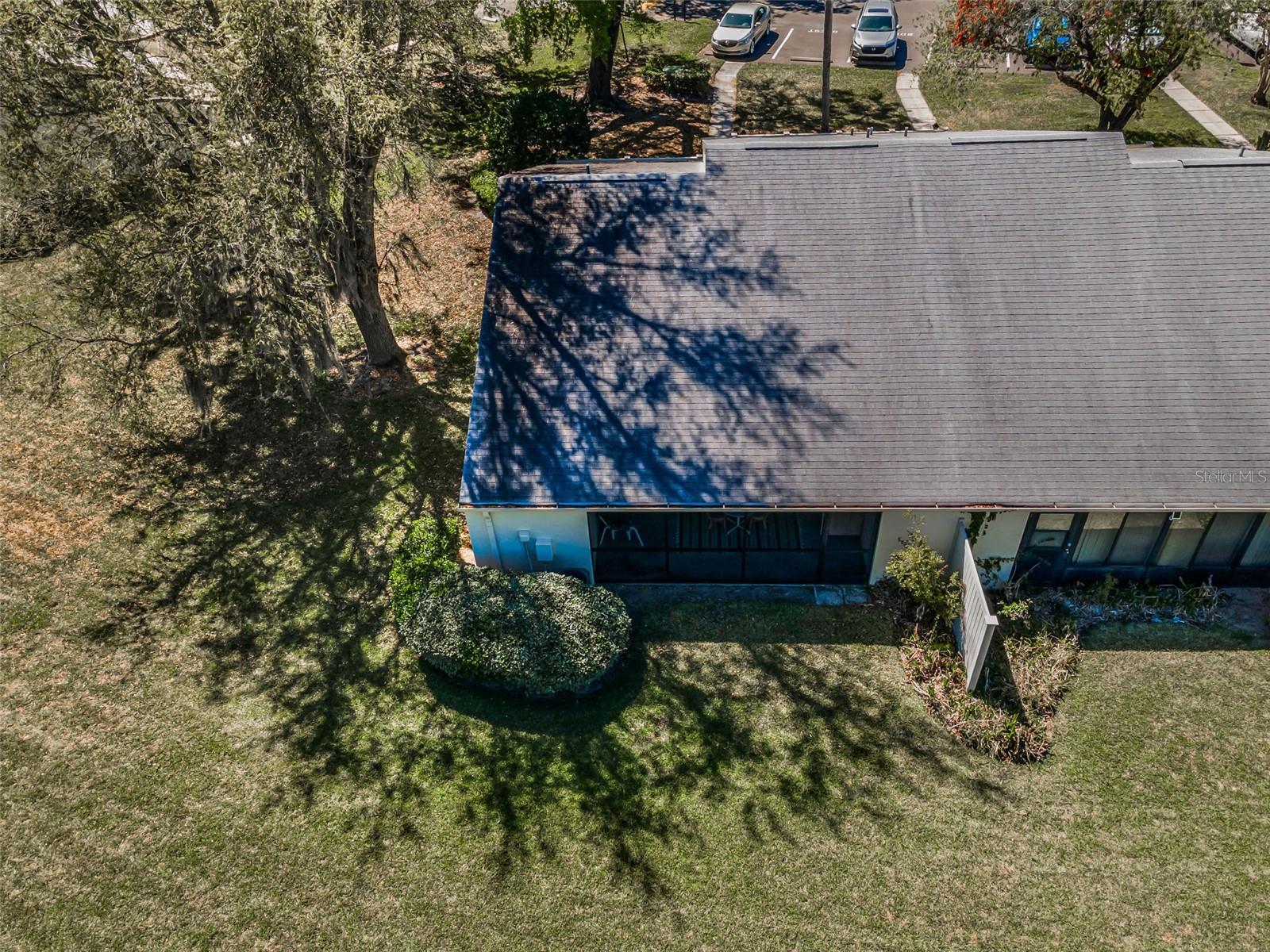 Listing photo id 36 for 1333 Shady Pine Way F