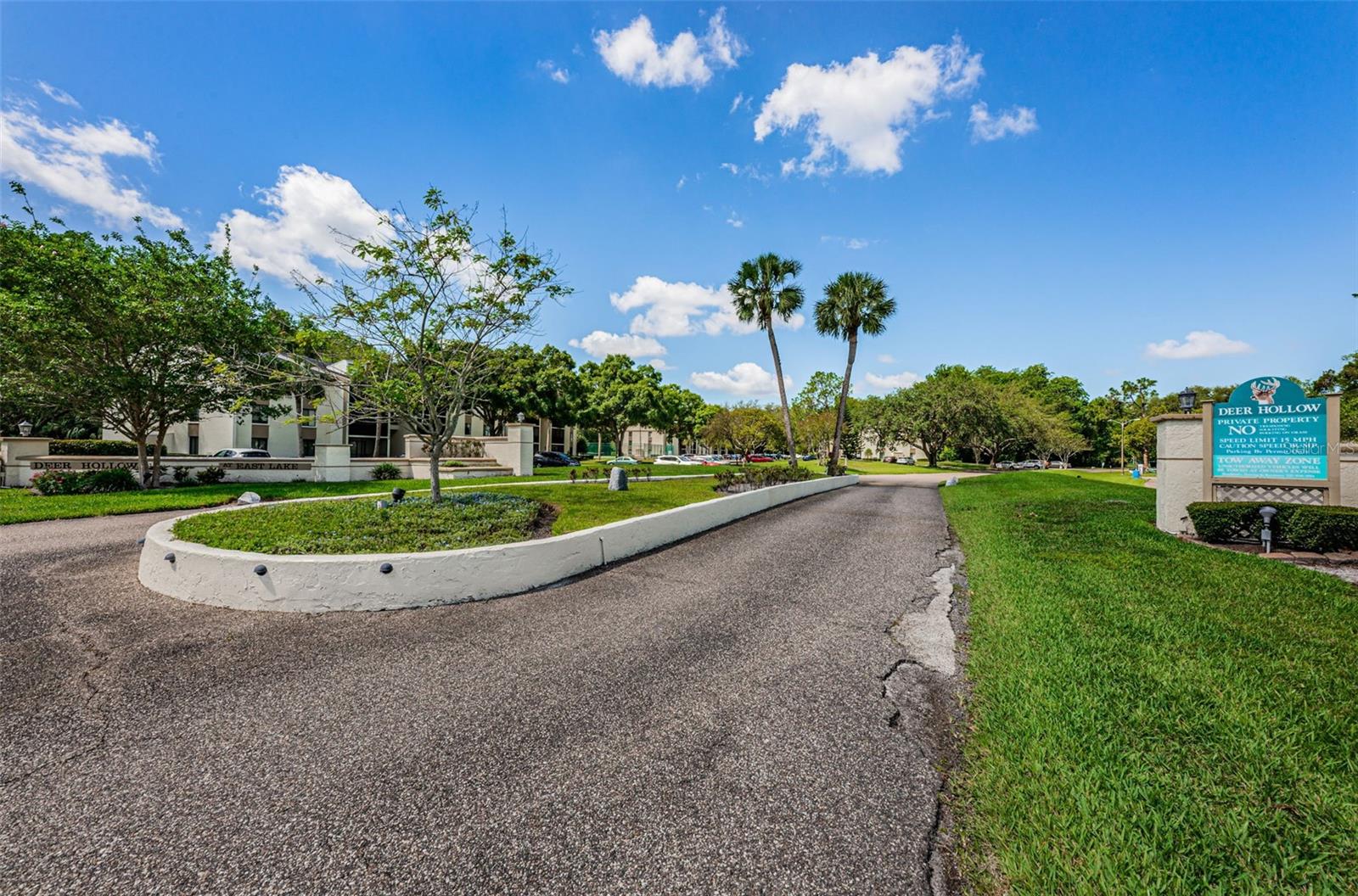 Listing photo id 41 for 1333 Shady Pine Way F