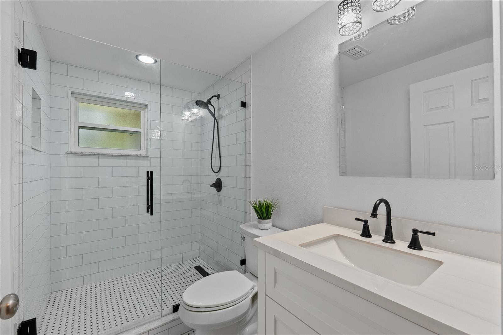 Image 14 of 38 For 8136 Honeybee Lane