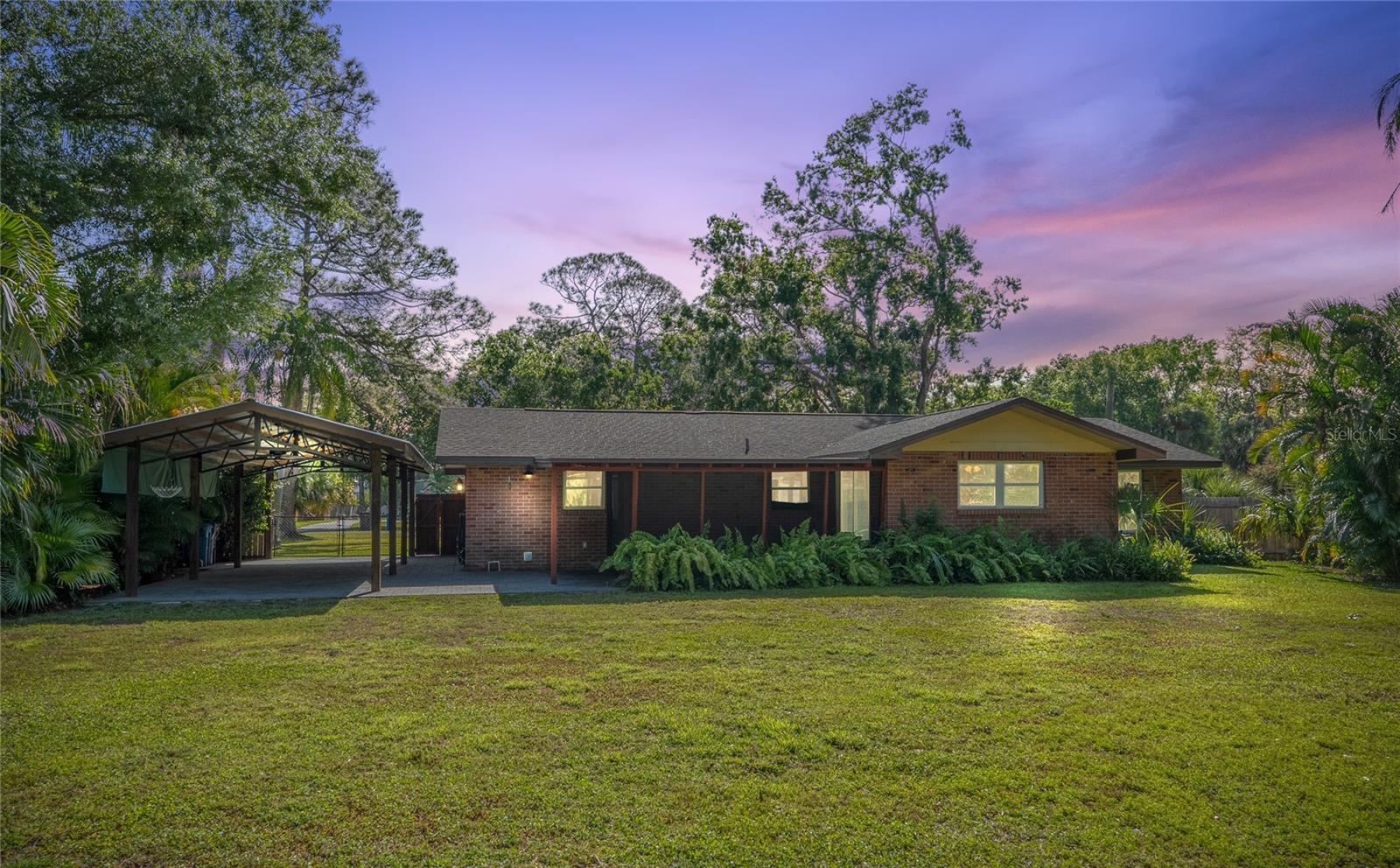 Image 21 of 38 For 8136 Honeybee Lane