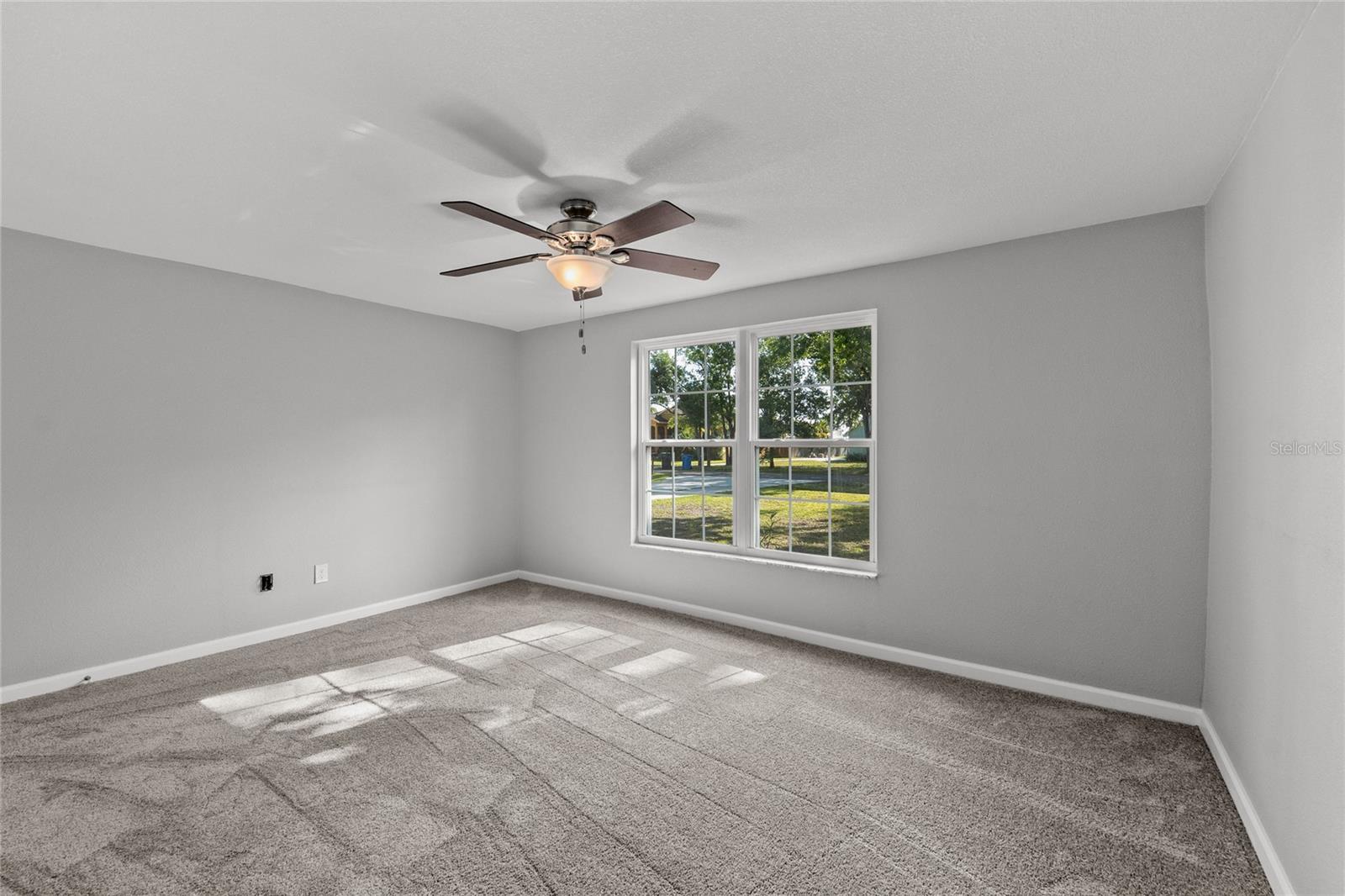 Image 26 of 38 For 8136 Honeybee Lane