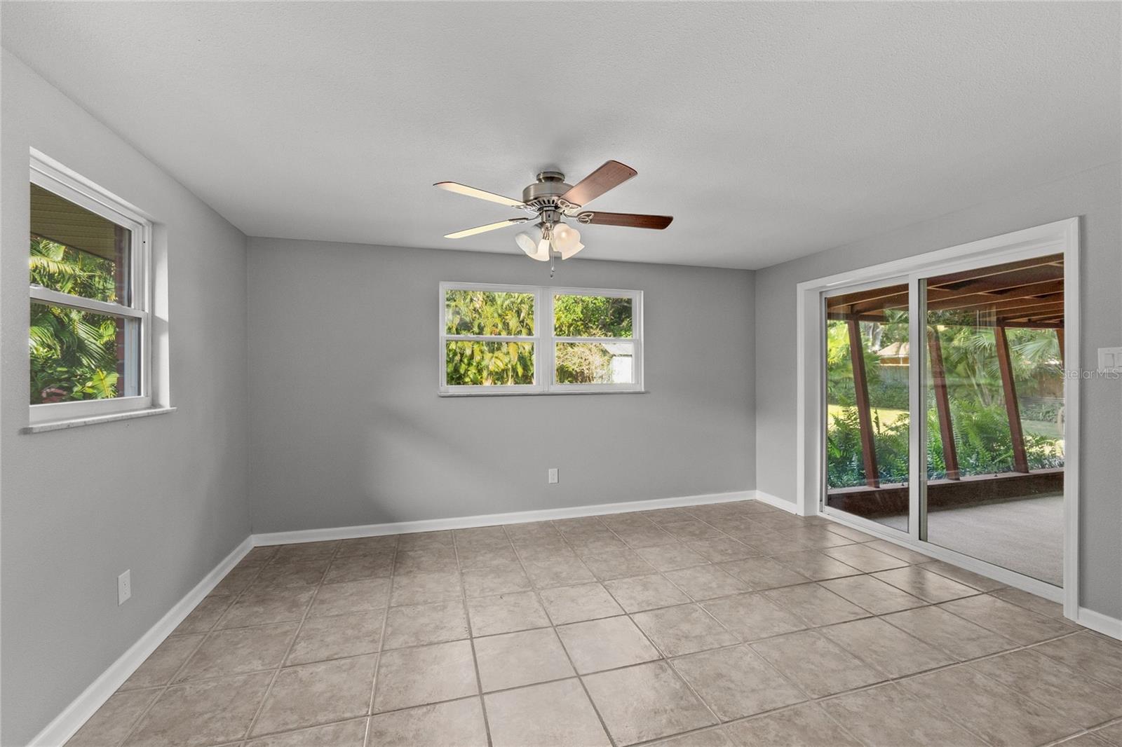 Image 29 of 38 For 8136 Honeybee Lane