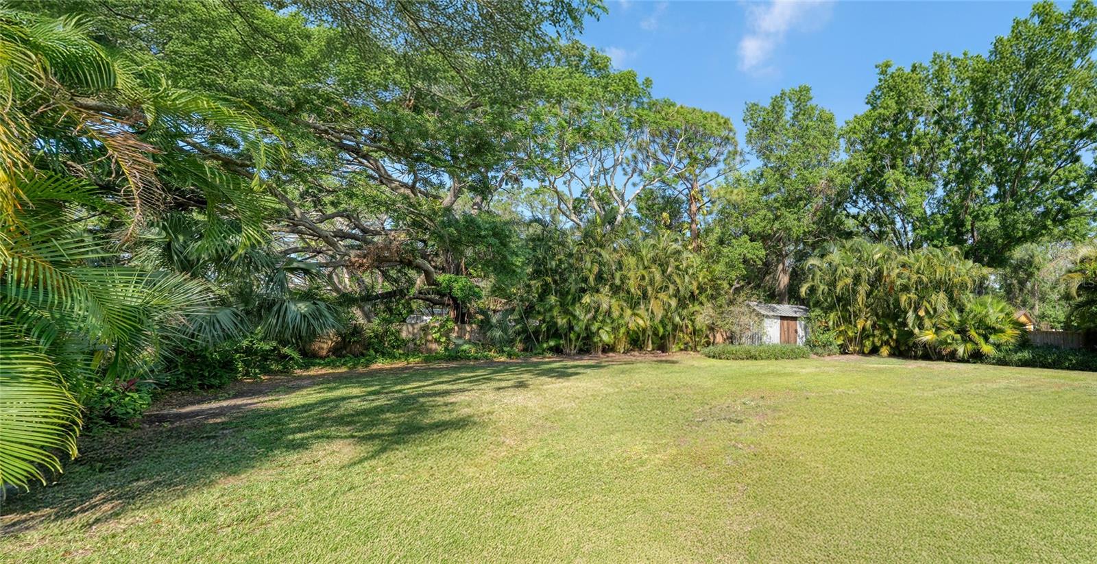 Image 35 of 38 For 8136 Honeybee Lane