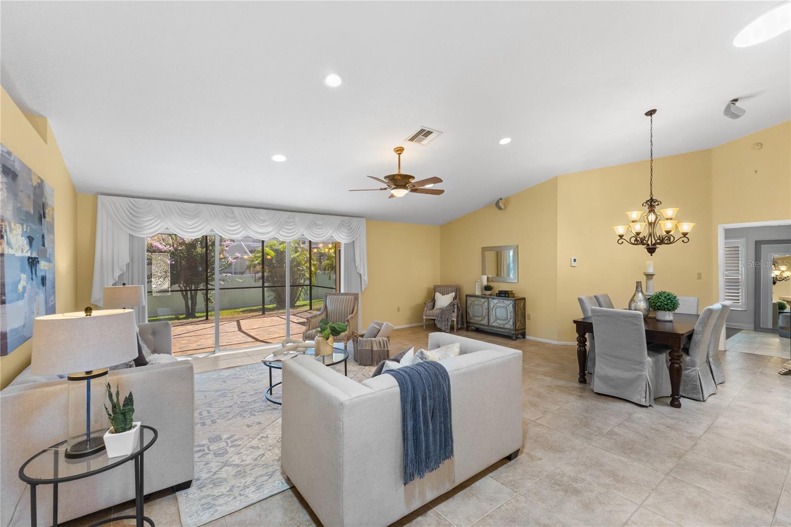 Listing photo id 0 for 4964 Edgewater Lane