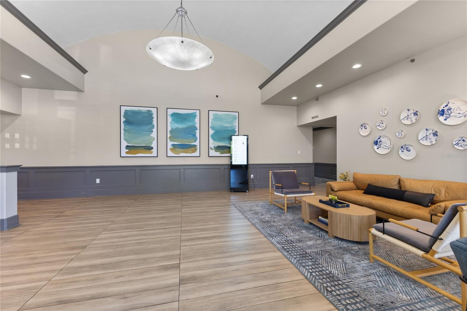 Listing photo id 39 for 4964 Edgewater Lane
