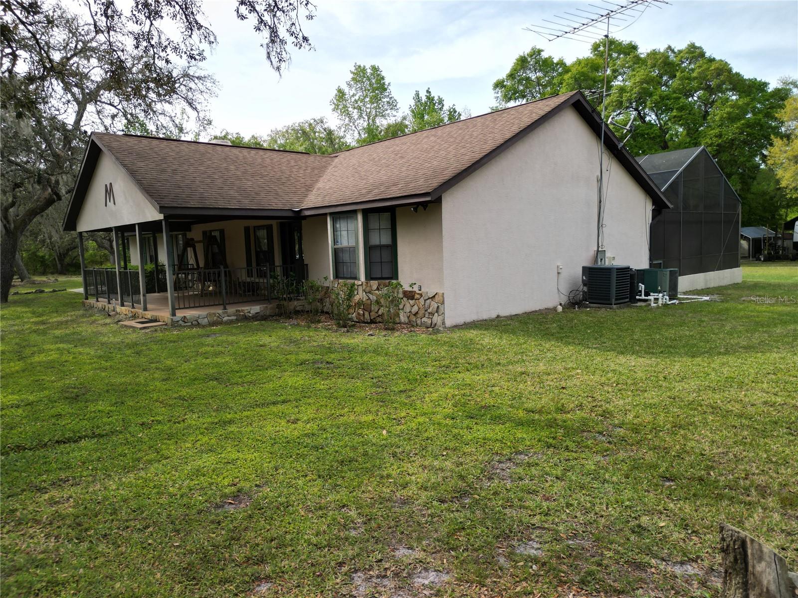 Image 40 of 95 For 4586 Cr 696  