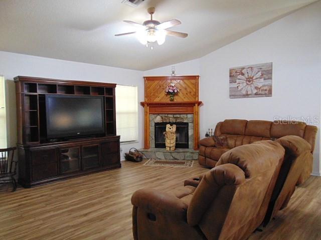 Image 87 of 95 For 4586 Cr 696  