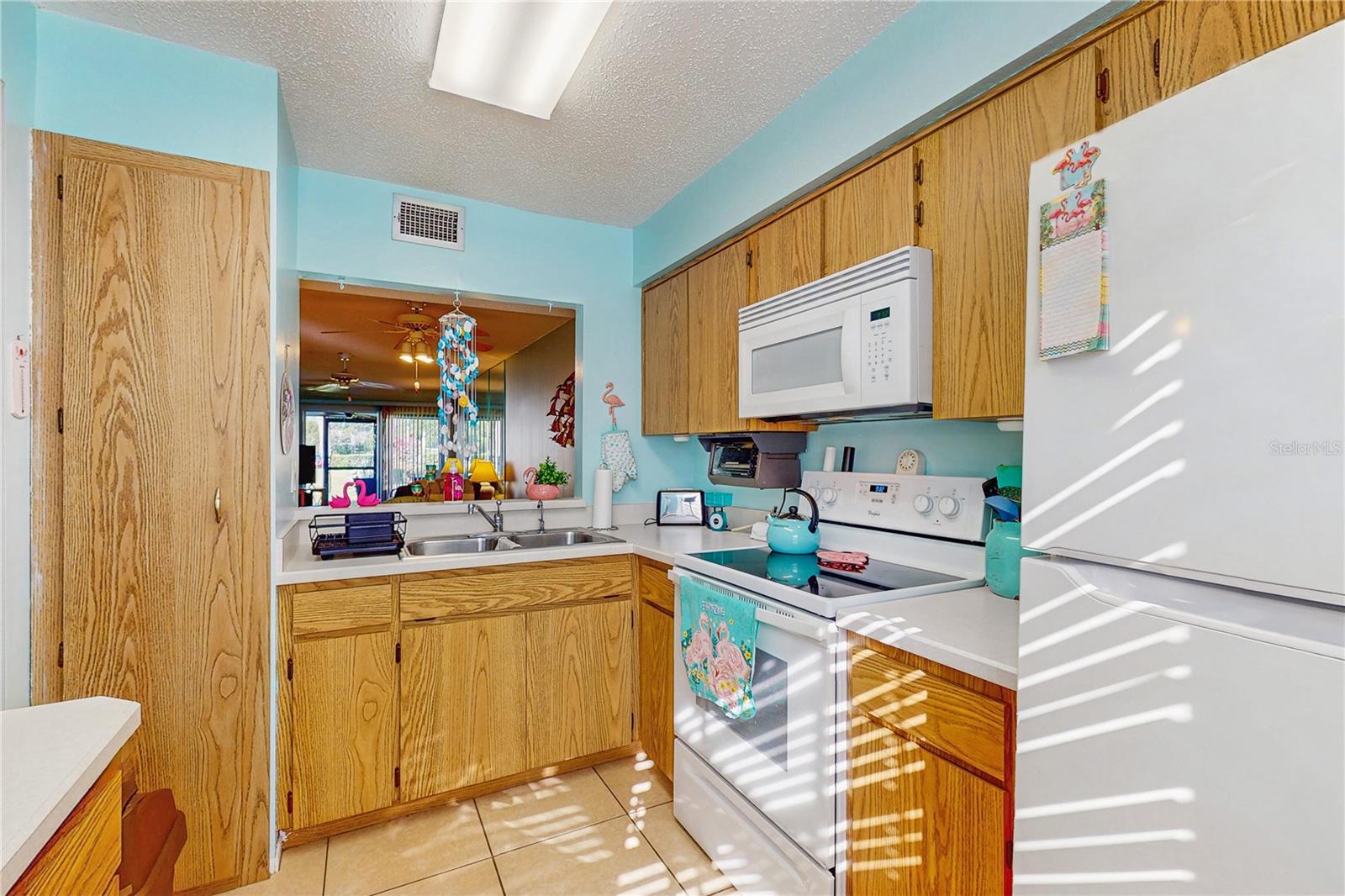Image 3 of 26 For 11135 Carriage Hill Drive 5