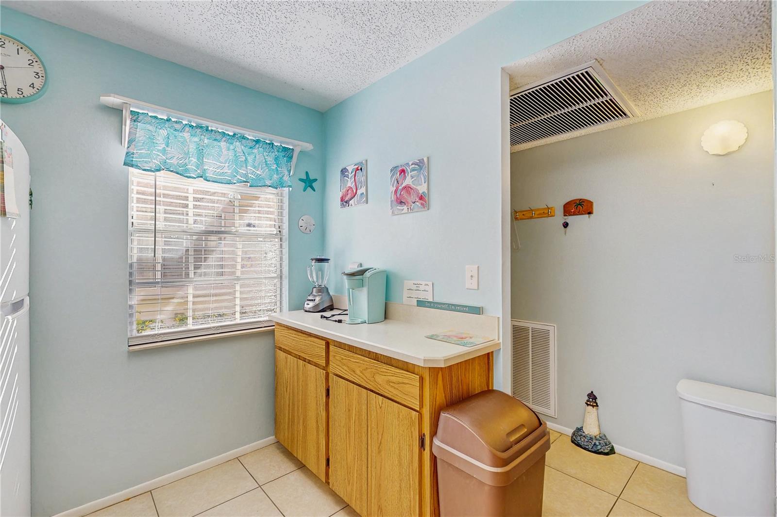 Image 5 of 26 For 11135 Carriage Hill Drive 5