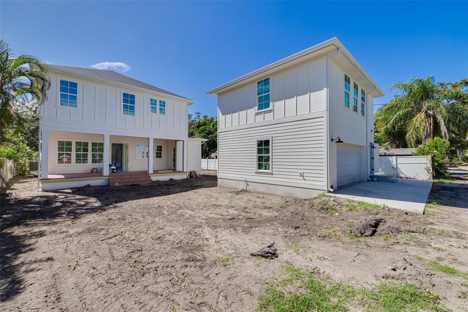 Image 7 of 44 For 235 24th Avenue Se