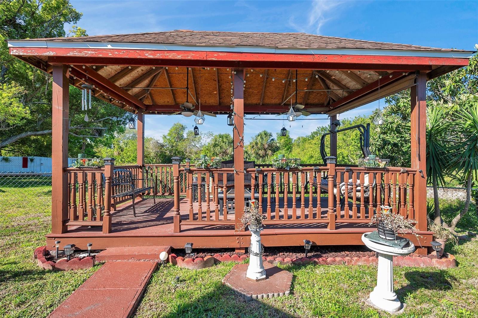 Listing photo id 23 for 10035 Cherry Creek Lane