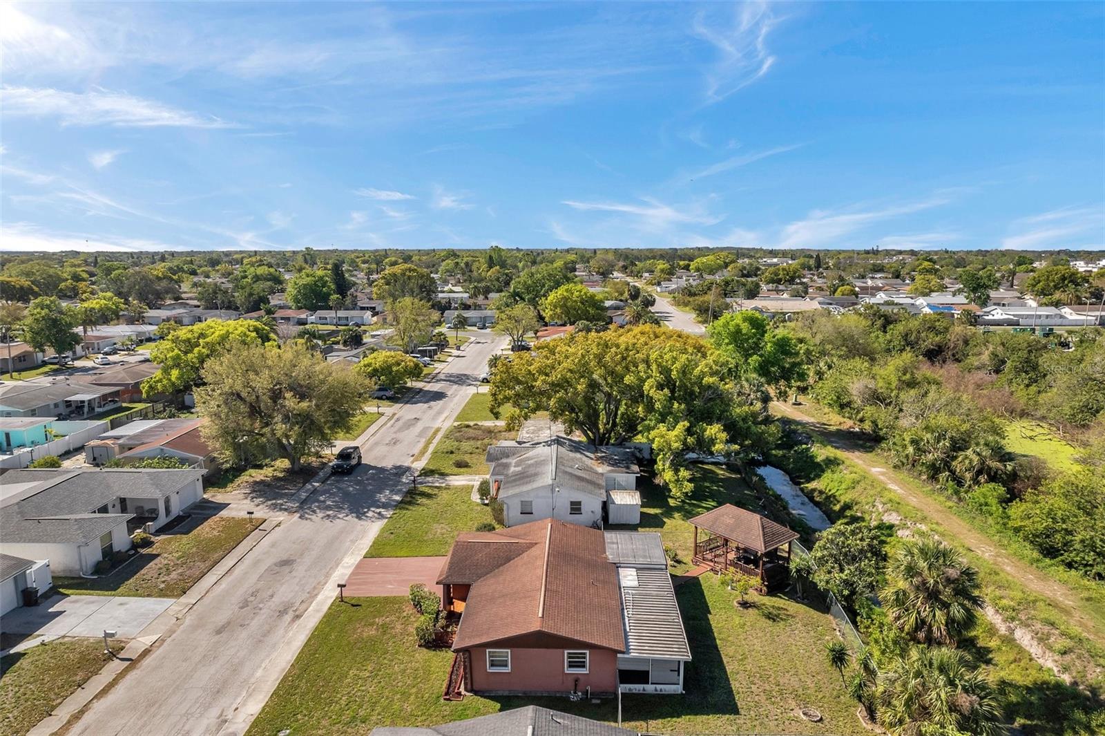 Listing photo id 29 for 10035 Cherry Creek Lane