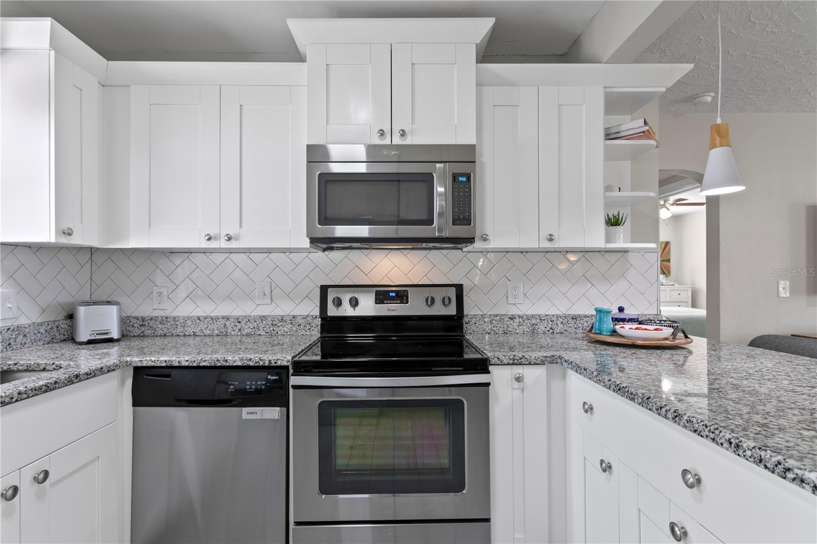 Image 17 of 46 For 145 38th Avenue Ne