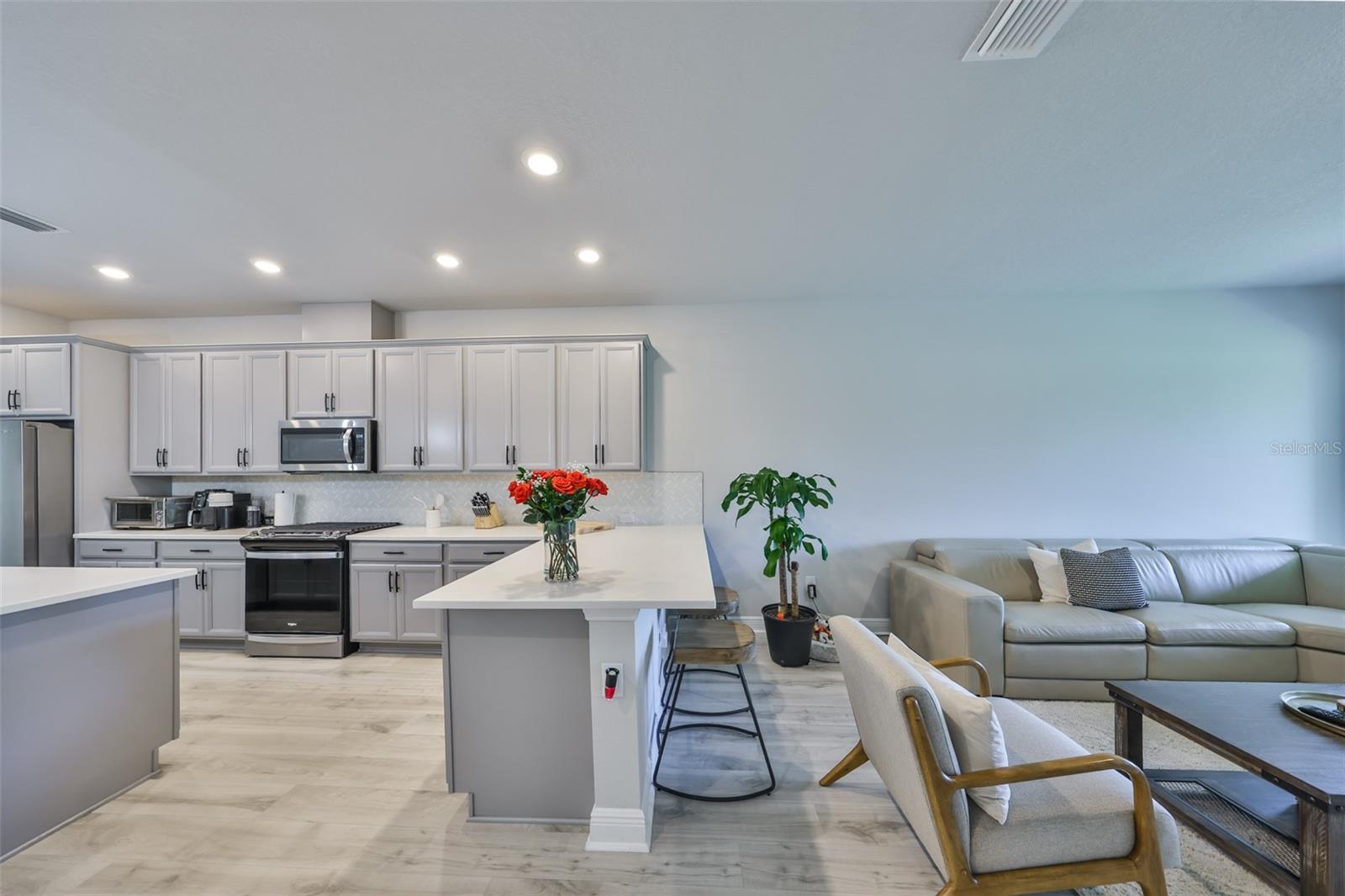 Image 11 of 42 For 5523 Del Coronado Drive
