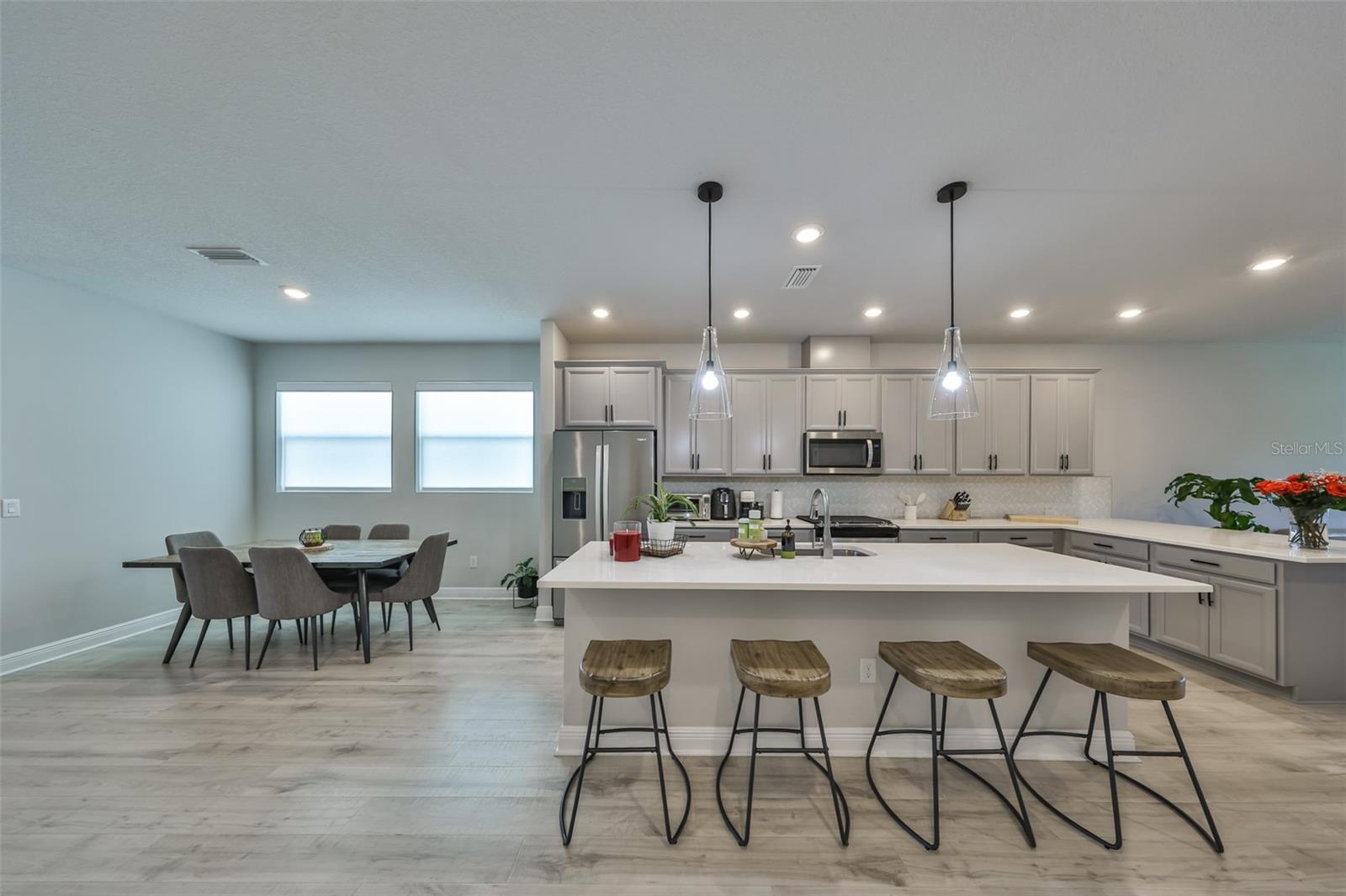 Image 14 of 42 For 5523 Del Coronado Drive