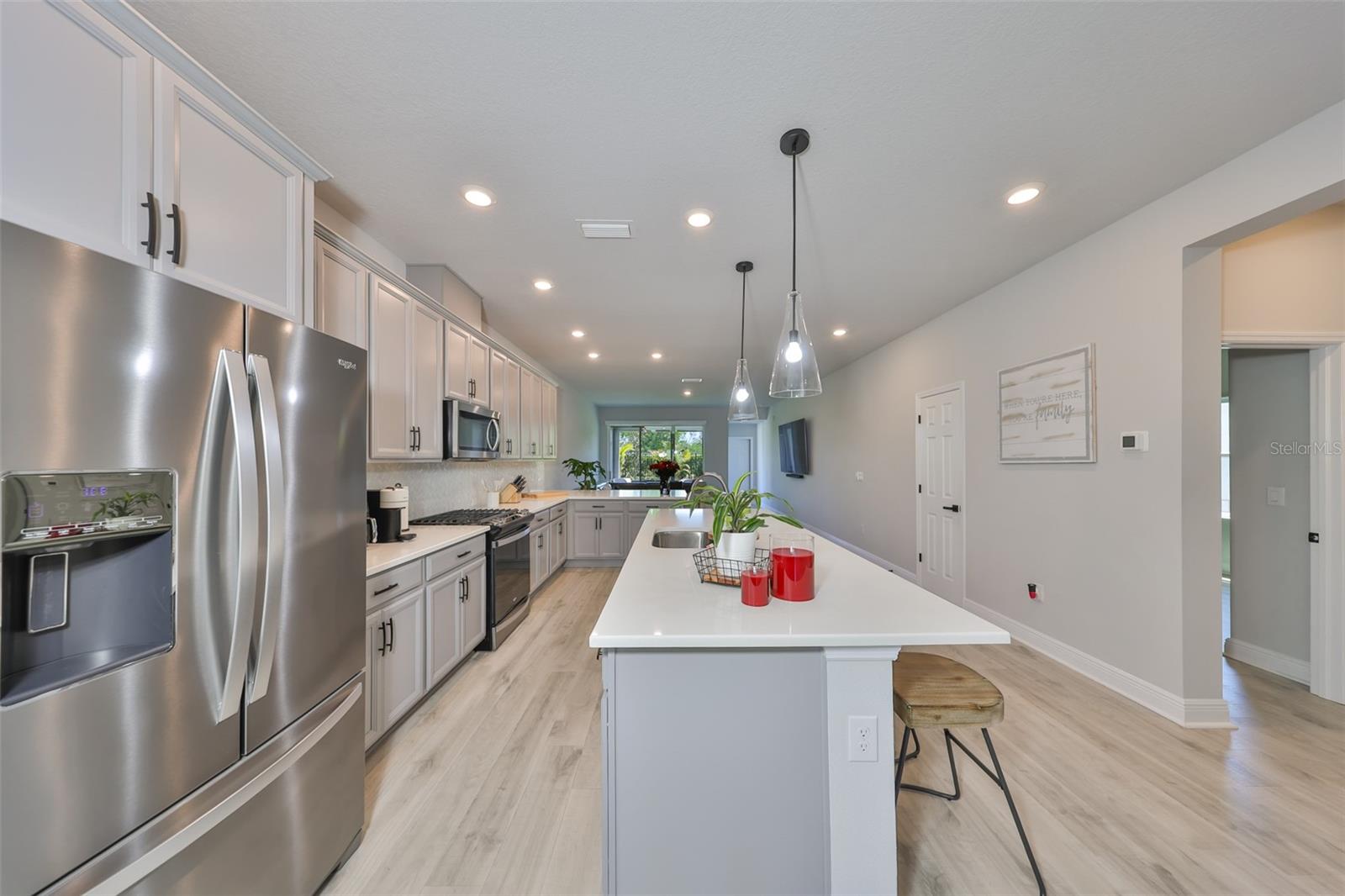 Image 9 of 42 For 5523 Del Coronado Drive