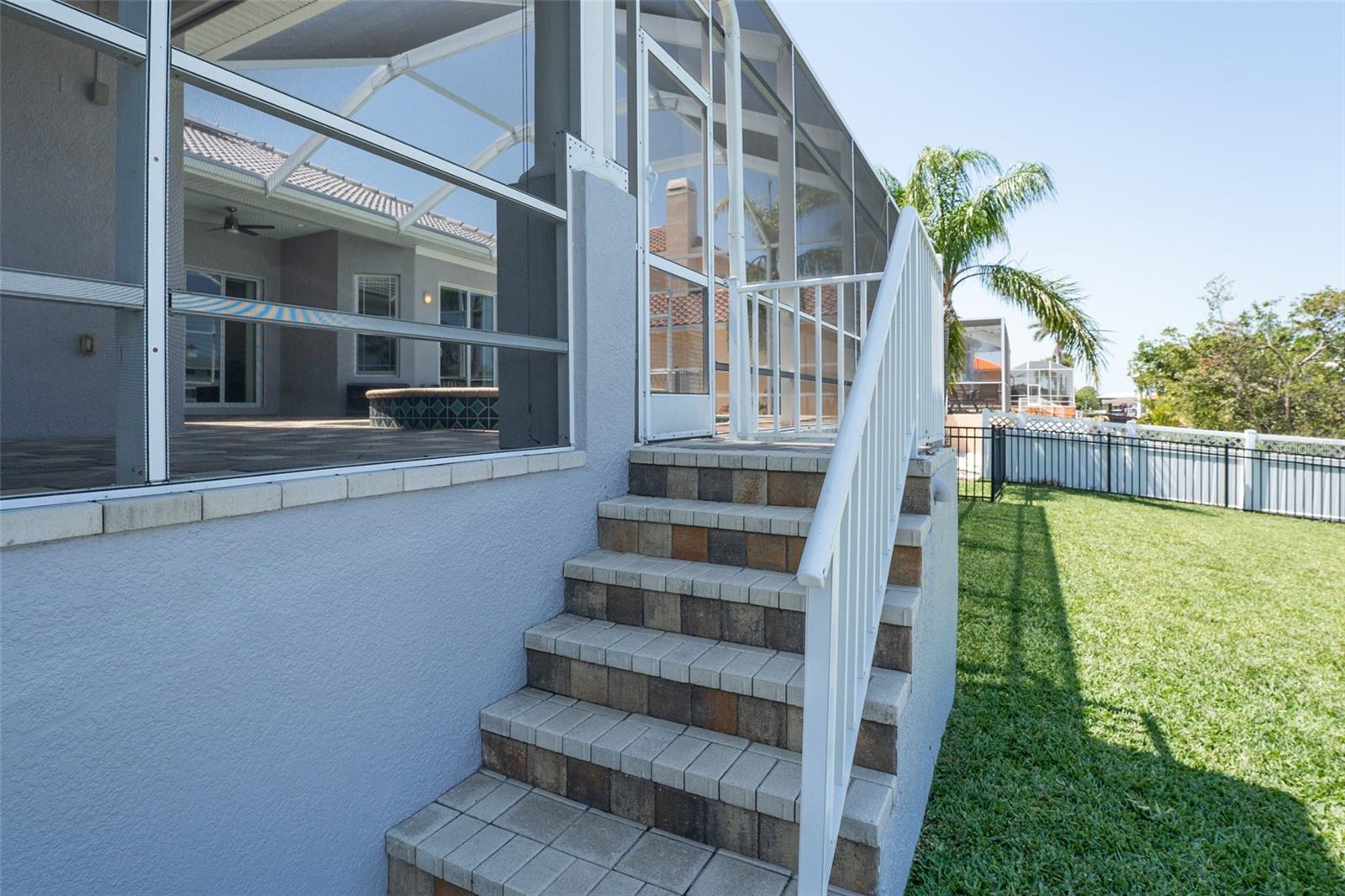 Listing photo id 63 for 819 Birdie Way