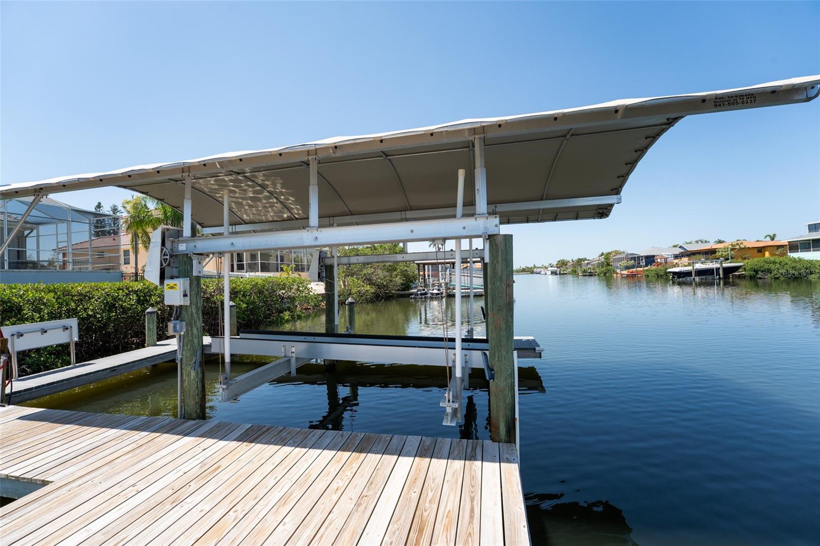 Listing photo id 69 for 819 Birdie Way