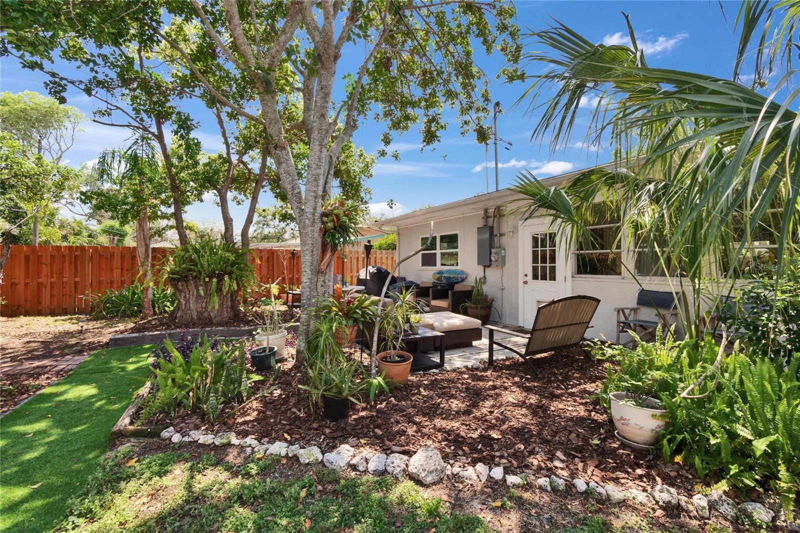 Image 39 of 54 For 1623 San Mateo Drive